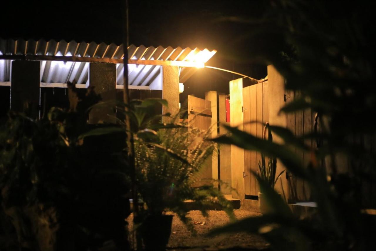 Albergue Hidden Well Hiriketiya Dikwella Sur Exterior foto
