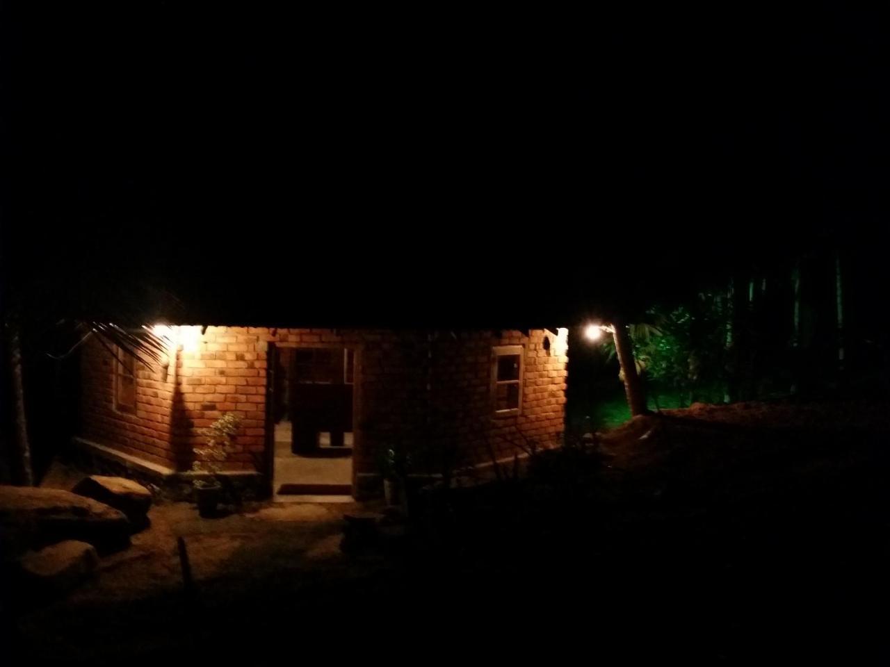 Albergue Hidden Well Hiriketiya Dikwella Sur Exterior foto